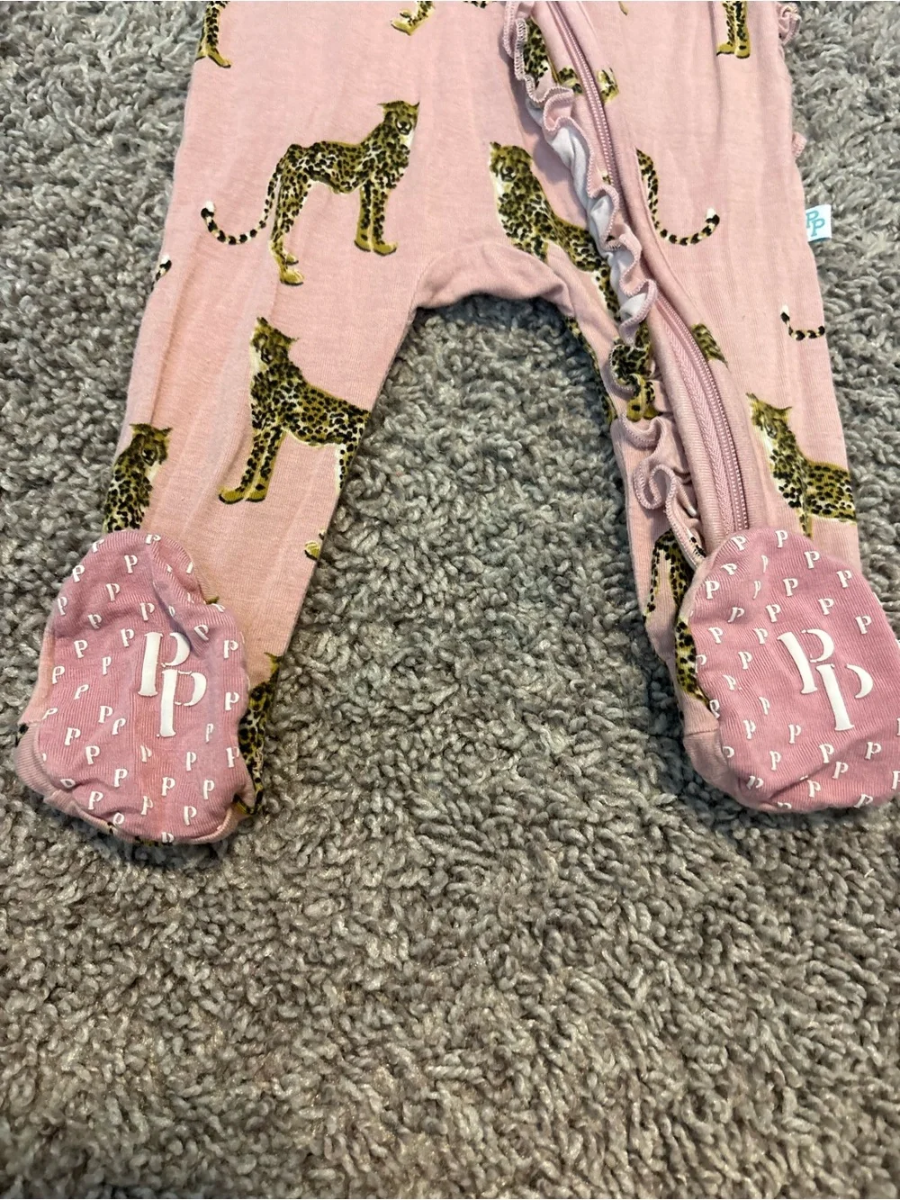 Posh Peanut Zippy // Newborn